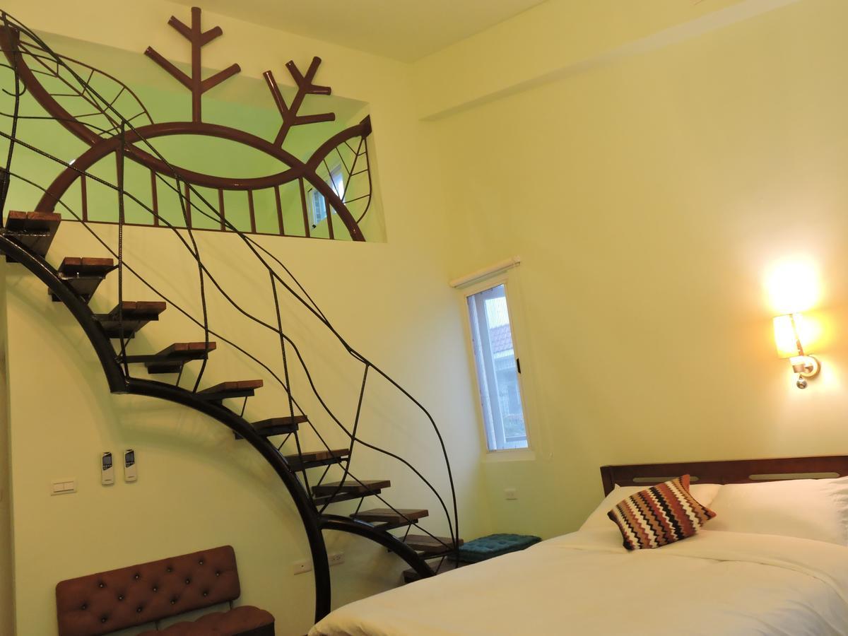 Deer House Bed & Breakfast Luye Exterior photo