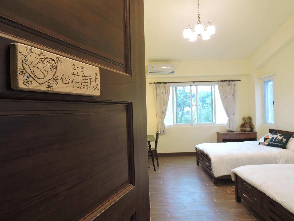 Deer House Bed & Breakfast Luye Exterior photo